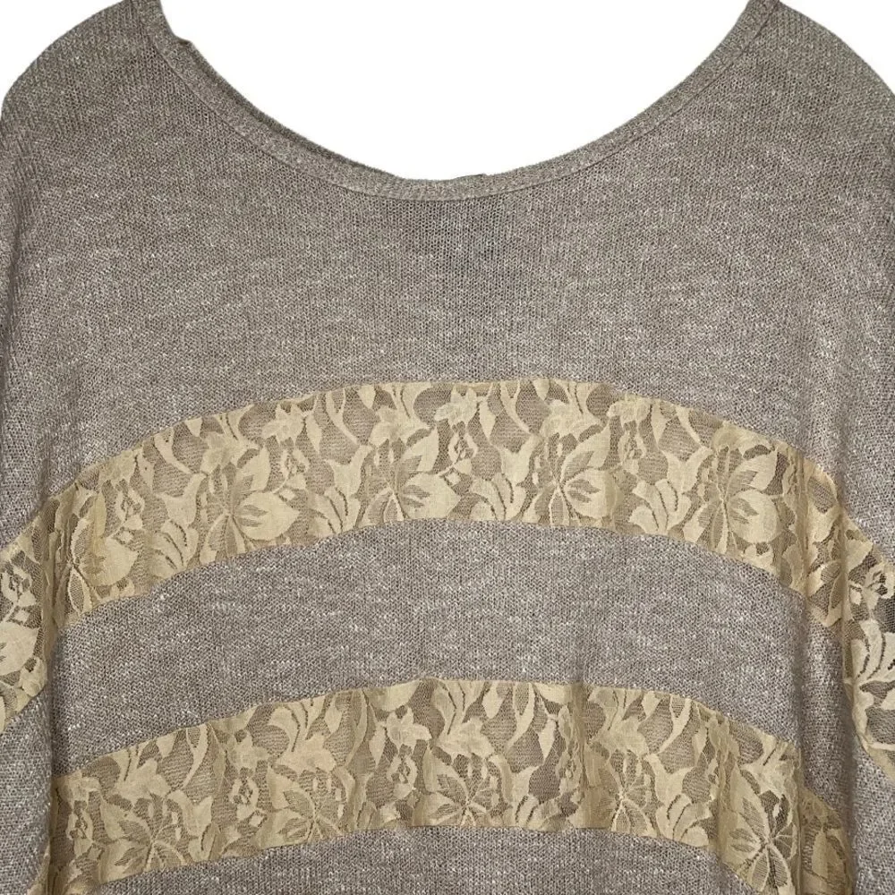 Moon‎ Collection Sweater - Picture 2 of 7